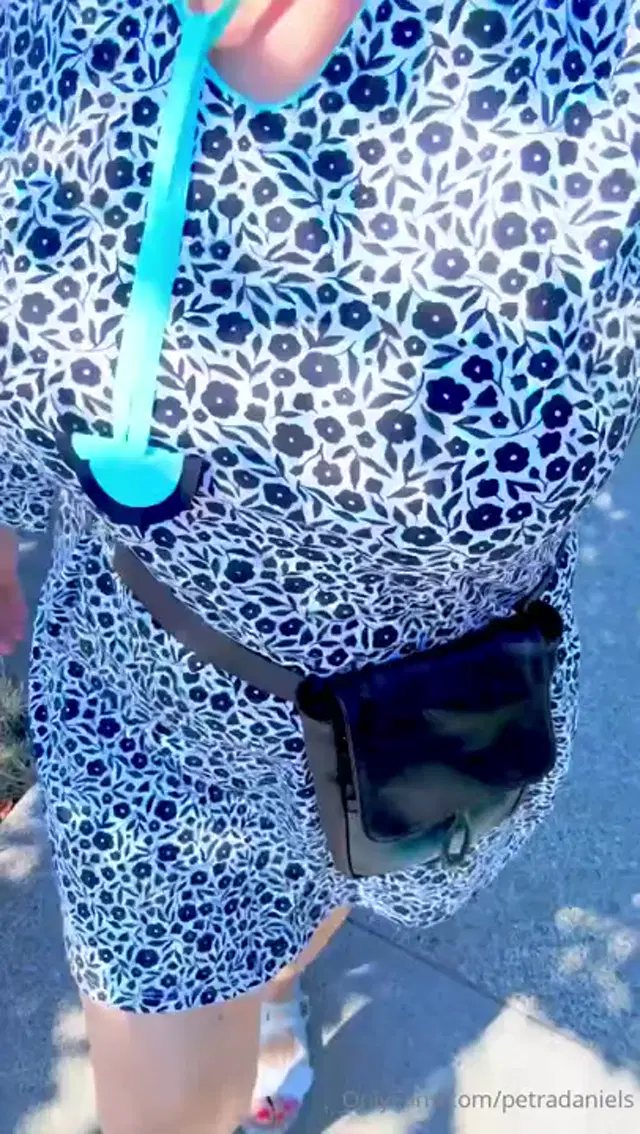 Petra Daniels aka petradaniels – 08-26-2025 OnlyFans Video – just a wee tiny walk must get out more today but i cant leave my babies