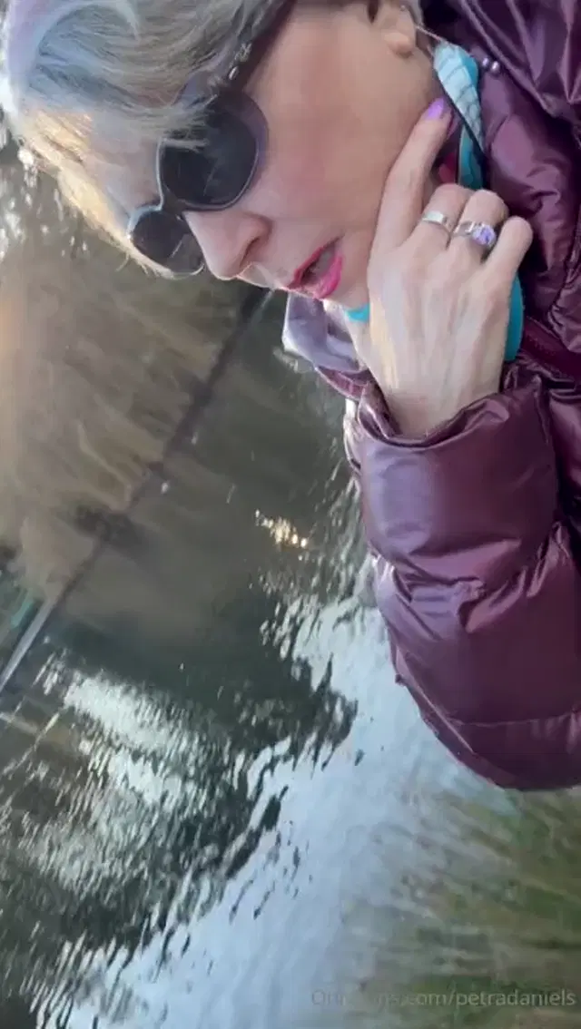 Petra Daniels aka petradaniels – 01-20-2025 OnlyFans Video – not me talking but it was a public park