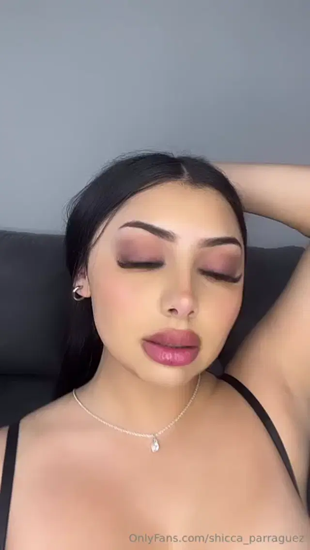 Shicca_parraguez aka shicca_parraguez – 10-16-2024 OnlyFans Video – Me puedo sentar en tu cara