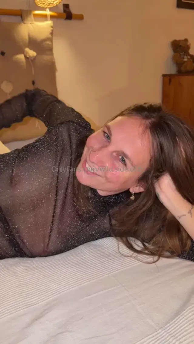 Wildside Of B aka wild.side.of.b – 12-31-2025 OnlyFans Video – A brevissimo il mio video per augurarvi un buon capodannoMy video to wish you a happy