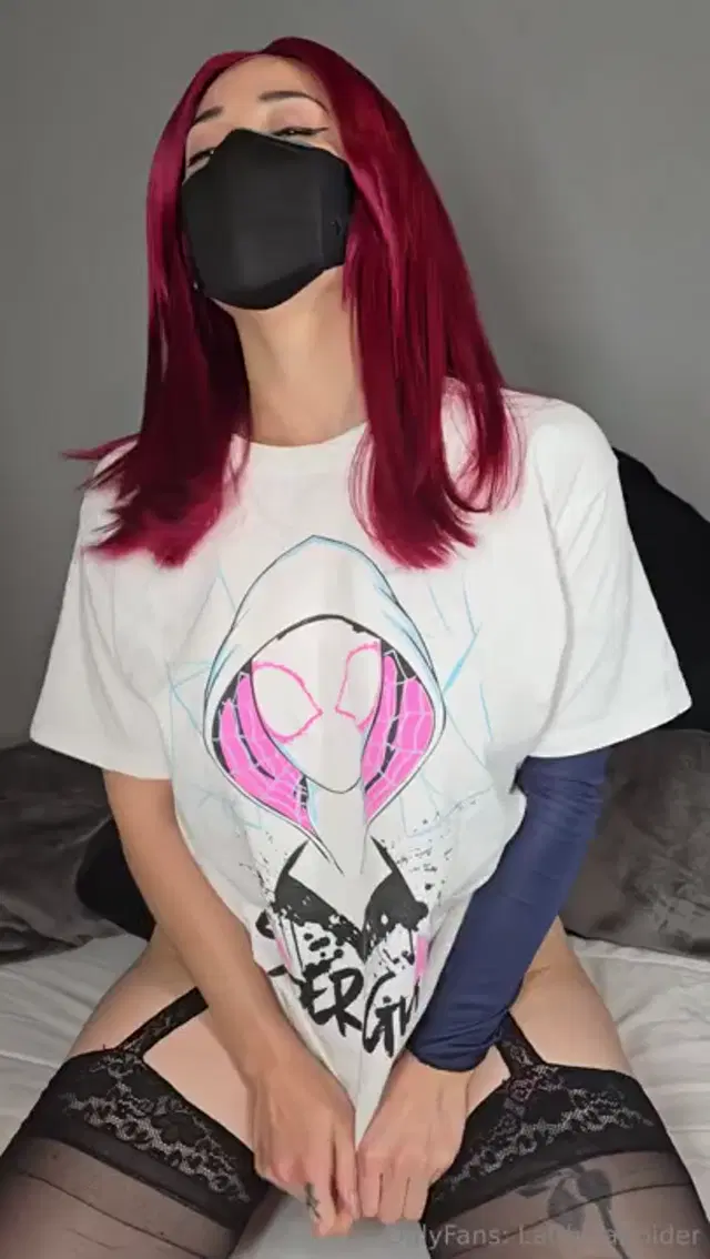 LaChicaSpider aka lachicaspider – 11-07-2025 OnlyFans Video – Tengo un par de cositas que mostrarte