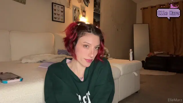 Elle Marz aka ellemarz – 03-05-2024 OnlyFans Video – Daddy has a magic button that makes me feral for him