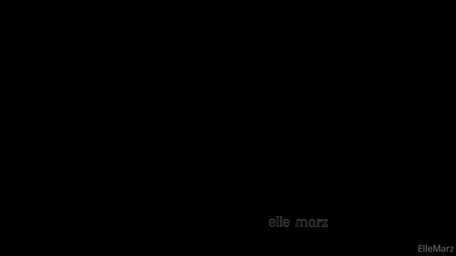 Elle Marz aka ellemarz – 12-25-2024 OnlyFans Video – Merry Christmas ! From a bossy librarian JOI and feet tease