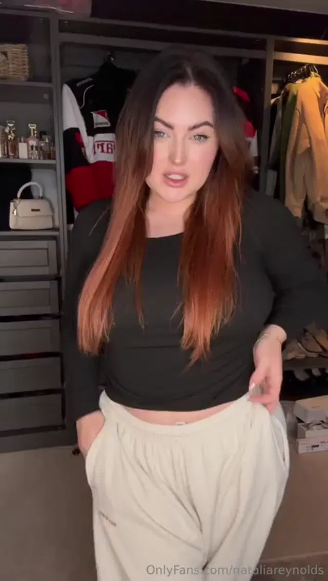 Natalia Reynolds aka nataliareynolds – 01-07-2025 OnlyFans Video – GET READY FOR WORK WITH ME