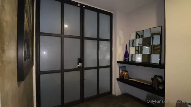 Rico Reyes aka ricoreyes – 09-17-2025 OnlyFans Video – our guest renting out our Airbnb danjaangel needed some help getting her room cool, but I