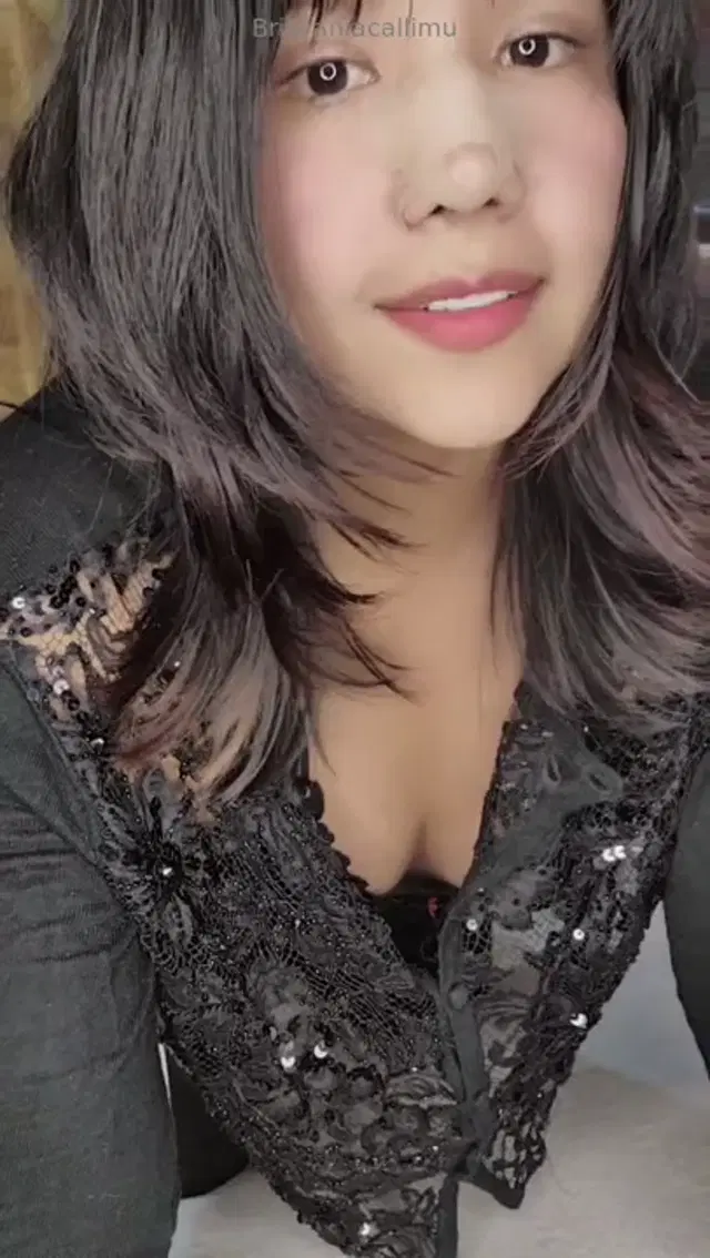 Brisvaniacallimu aka brisvaniacallimu – 04-26-2025 OnlyFans Video – Me siento diva