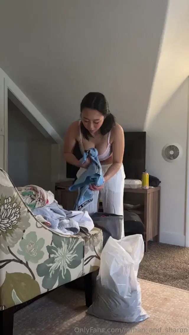 Roman and Sharon aka roman_and_sharon – 03-16-2026 OnlyFans Video – Just sorting my laundry, the rest is gravity