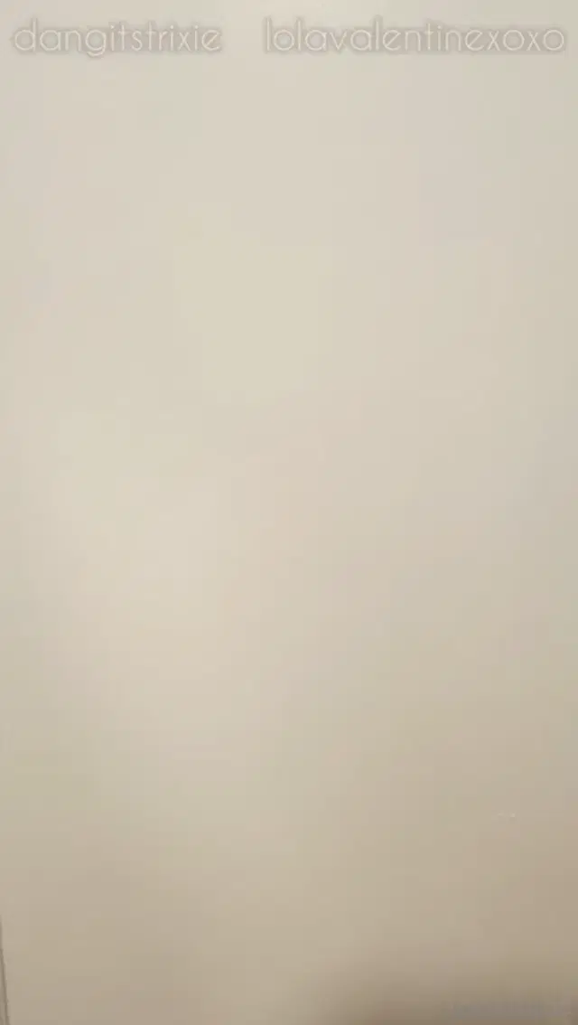 Trixie Dang aka dangitstrixie – 12-01-2024 OnlyFans Video – Trixie gets caught by Lola I really need to stop fucking myself with headphones on