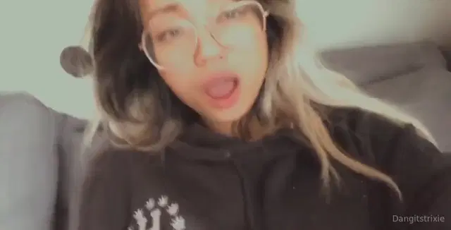 Trixie Dang aka dangitstrixie – 04-17-2024 OnlyFans Video – Craving something deeper and more filling