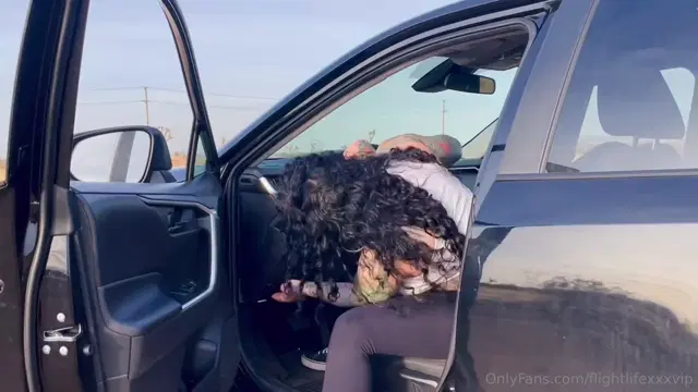 FlightLifexxxVIP aka flightlifexxxvip – 07-04-2025 OnlyFans Video – BiancaBailee gets stranded in the middle of nowhere