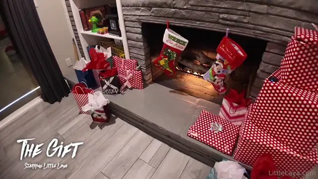 Little Laya aka dalaiyaaa – 01-08-2025 OnlyFans Video – The Gift 1749What was under your tree Mine had a big white cock under it Enjoy