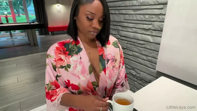 Little Laya aka dalaiyaaa – 06-20-2024 OnlyFans Video – Triple Cream 2541 Who doesn’t love ass eating, slow motion fucking and cream pies, but not