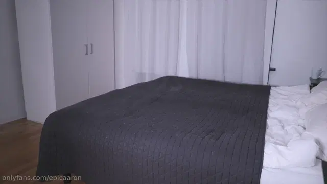 The Epic Aaron aka epicaaron – 03-13-2026 OnlyFans Video – EpicCinematic epicaaron saapuu kotiin tysin uudenlaisen seksilelun kanssa, tydellisen ihmisen nkisen kopion