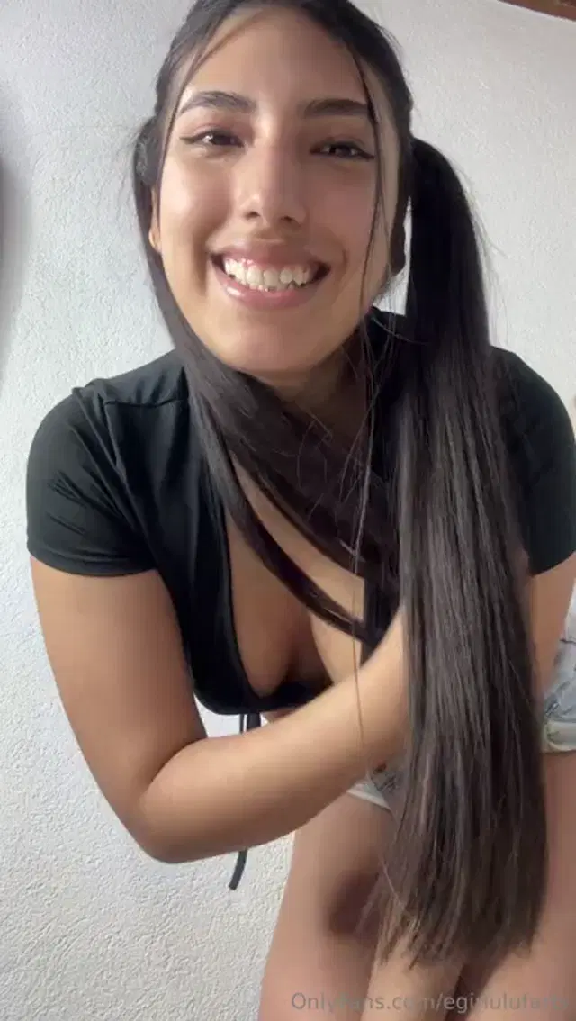 Lulu Farts aka lulufarts – 04-11-2026 OnlyFans Video – Hi baby, how are you It’s a pleasure to have you here with me