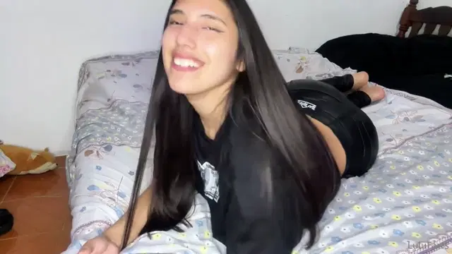 Lulu Farts aka lulufarts – 05-20-2025 OnlyFans Video – Hey baby, ready for more of my farts You know I love to show off