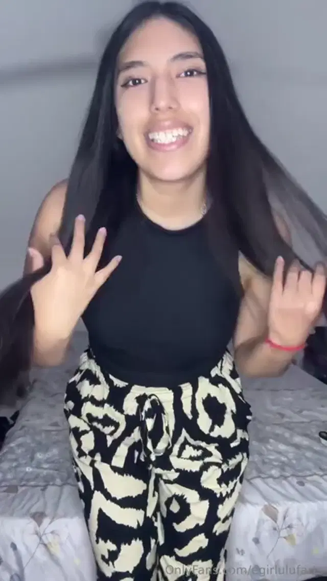 Lulu Farts aka lulufarts – 10-26-2024 OnlyFans Video – Sorry for the delay baby! But a promise is a promise and here I have farted