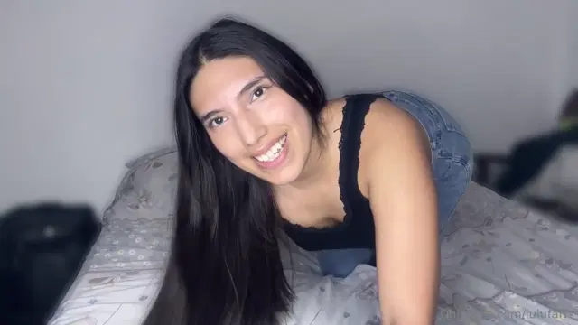Lulu Farts aka lulufarts – 01-13-2025 OnlyFans Video – Hey baby! Have you missed me Here I am with another new dose of stinky farts