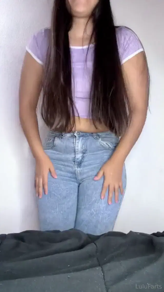Lulu Farts aka lulufarts – 02-04-2026 OnlyFans Video – Hey baby! Here’s a little video in jeans, thanks to the votes in the latest poll