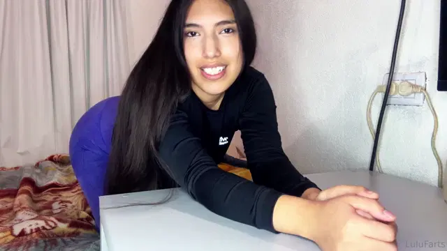 Lulu Farts aka lulufarts – 07-13-2025 OnlyFans Video – Hey, baby! Did you miss me Remember these leggings Well, I felt like farting in my