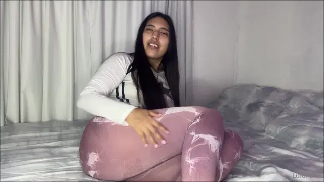 Lulu Farts aka lulufarts – 10-17-2025 OnlyFans Video – Wearing my new leggings and feeling gassy after celebrating my birthday