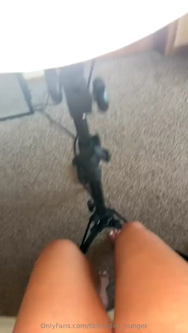 Elena Pears aka forbidden_hunger – 03-08-2025 OnlyFans Video – Something different