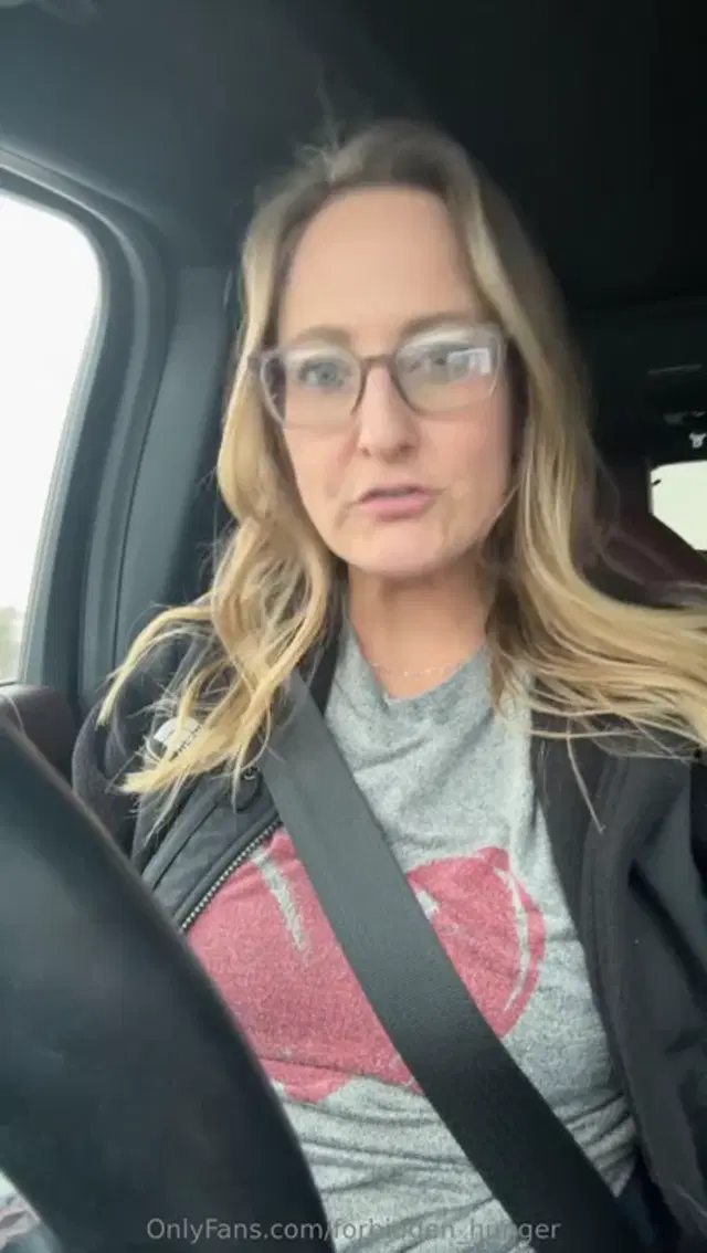 Elena Pears aka forbidden_hunger – 01-13-2026 OnlyFans Video – Should I drop the videoAlso trade secrets that are funny and I shouldnt tell you, but