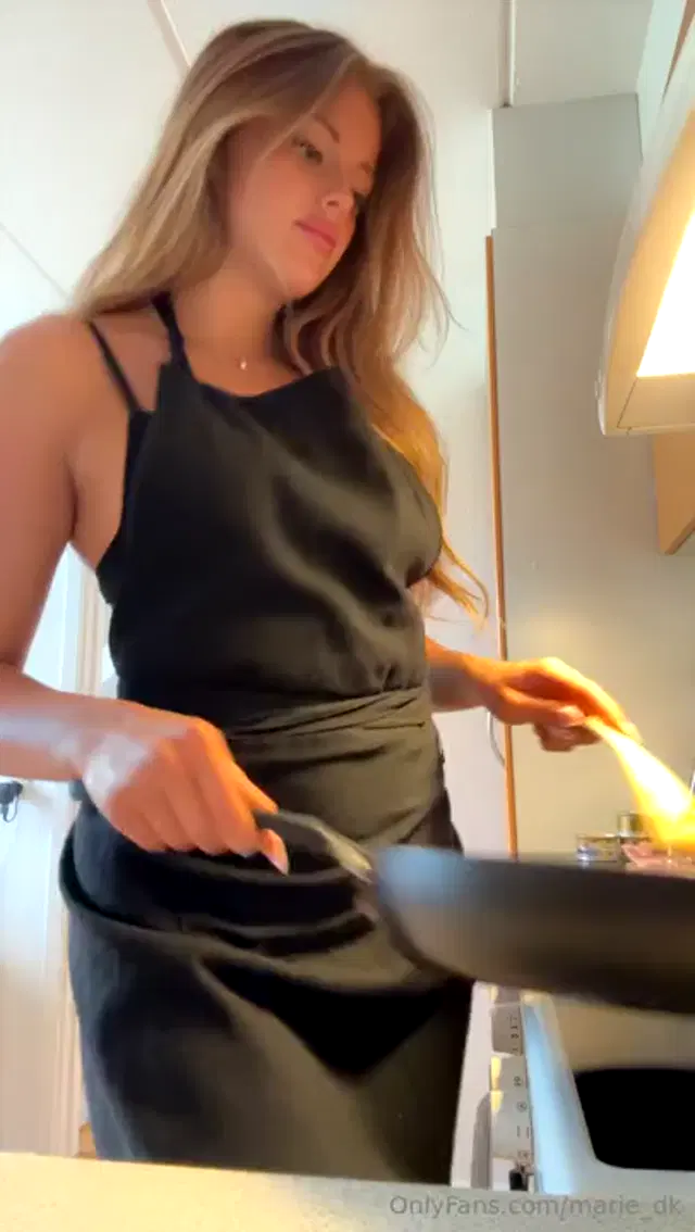 Marie_dk aka marie_dk – 07-21-2024 OnlyFans Video – i just sent you a dm