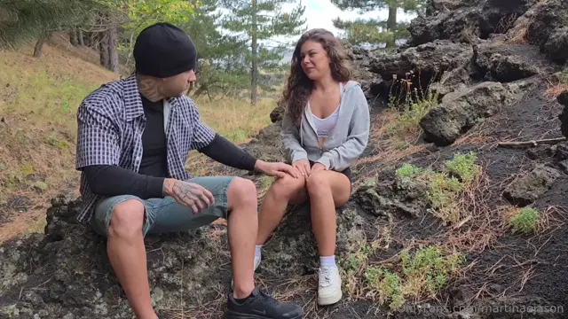 Martina e Jason aka martinaejason – 09-22-2025 OnlyFans Video – Nuovo video amatoriale in mezzo al bosco, vuoi vedere come finisce