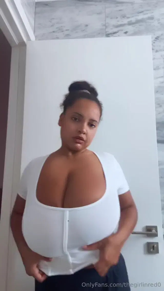 Thegirlinred0 aka thegirlinred0 – 07-09-2024 OnlyFans Video – Yummy