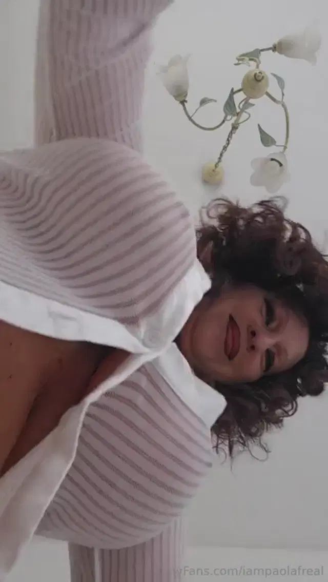 Iampaolafreal aka iampaolafreal – 03-16-2026 OnlyFans Video – Ma quanto ti fanno arrapare le mie tettone libere di muoversi sotto la camicetta trasparenteBut how