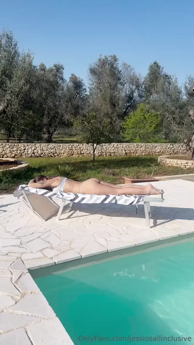 Jessiosallinclusive aka jessiosallinclusive – 04-10-2026 OnlyFans Video – NUOVA CASA IN PUGLIA, SOLE, PISCINA