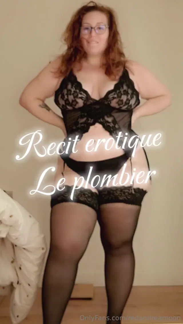 Red Andrea Moon aka redandreamoon – 10-29-2024 OnlyFans Video – Le plombier