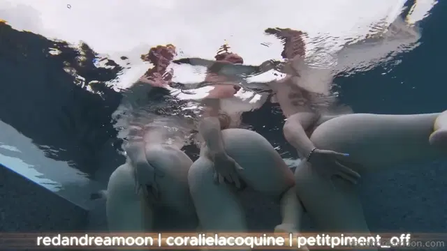 Red Andrea Moon aka redandreamoon – 10-02-2025 OnlyFans Video – 3 filles 3 godes 1 piscine 11 minutes avec petitpimentoff et coralielacoquineAvec mes copines, on a