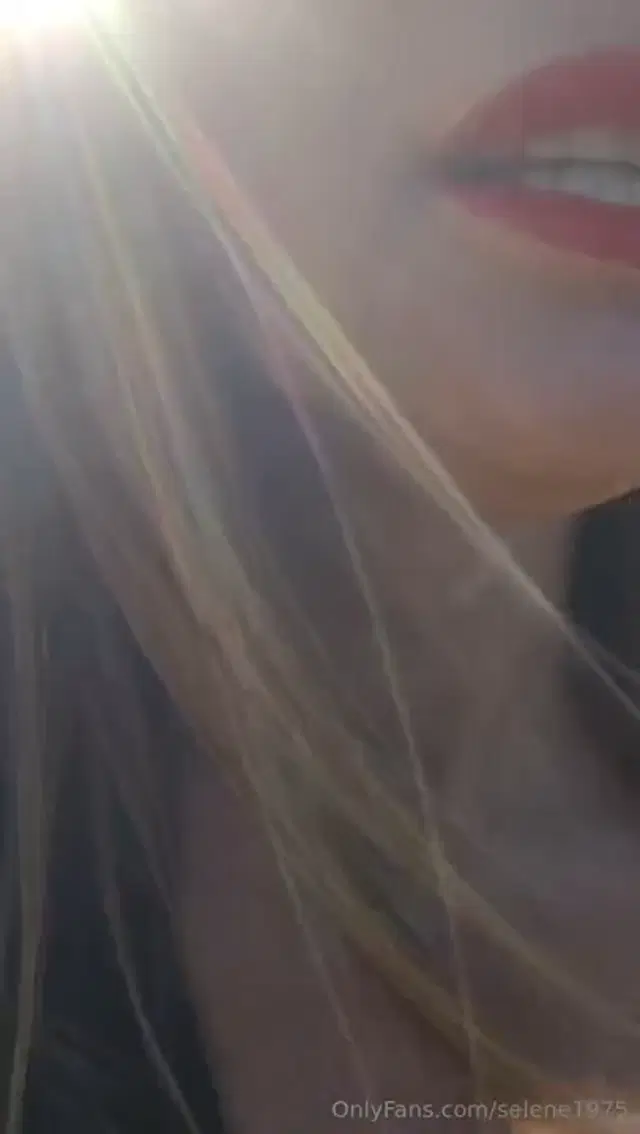 Selene1975 aka selene1975 – 03-18-2026 OnlyFans Video – Il Professore un gran figlio di puttana