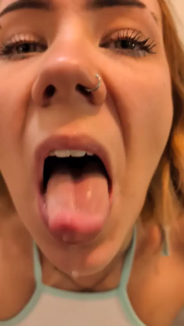 SLIT CLINIC – Licking You With My Wet Mouth | Miinxiiee