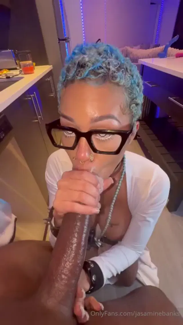 Jasamine Banks aka jasaminebanks – 11-19-2024 OnlyFans Video – Can I eat it like its my last meal FULL VERSION AVAILABLE ON MY DMS