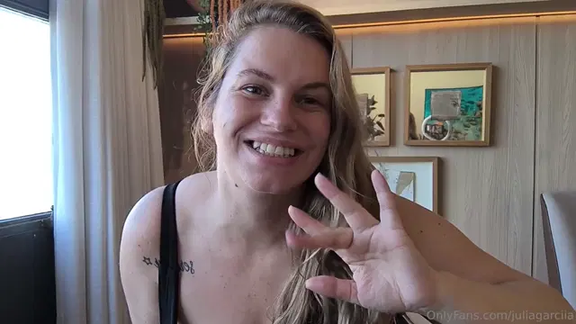 Julia Garcia aka juliagarciia – 07-24-2025 OnlyFans Video – Did you enjoy seeing me change clothesGostaram de me ver trocando de roupas