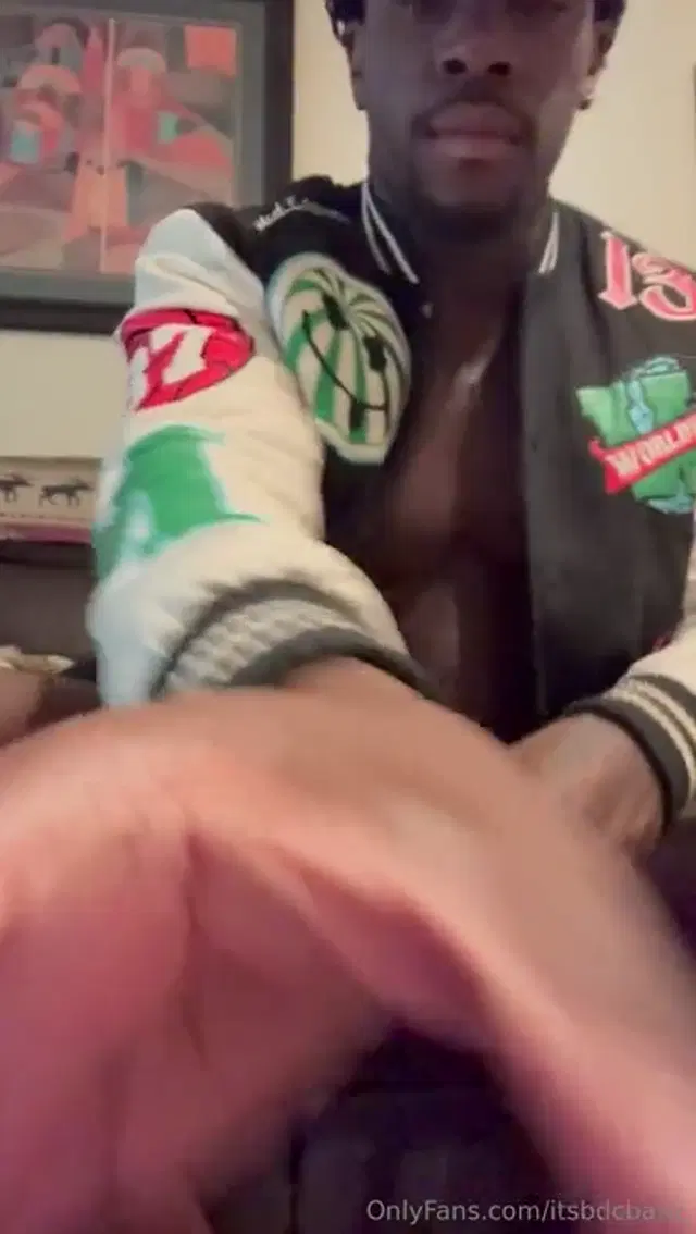 Mr. Chocolate Magic aka itsbdcbaby – 05-15-2025 OnlyFans Video – Bricked up