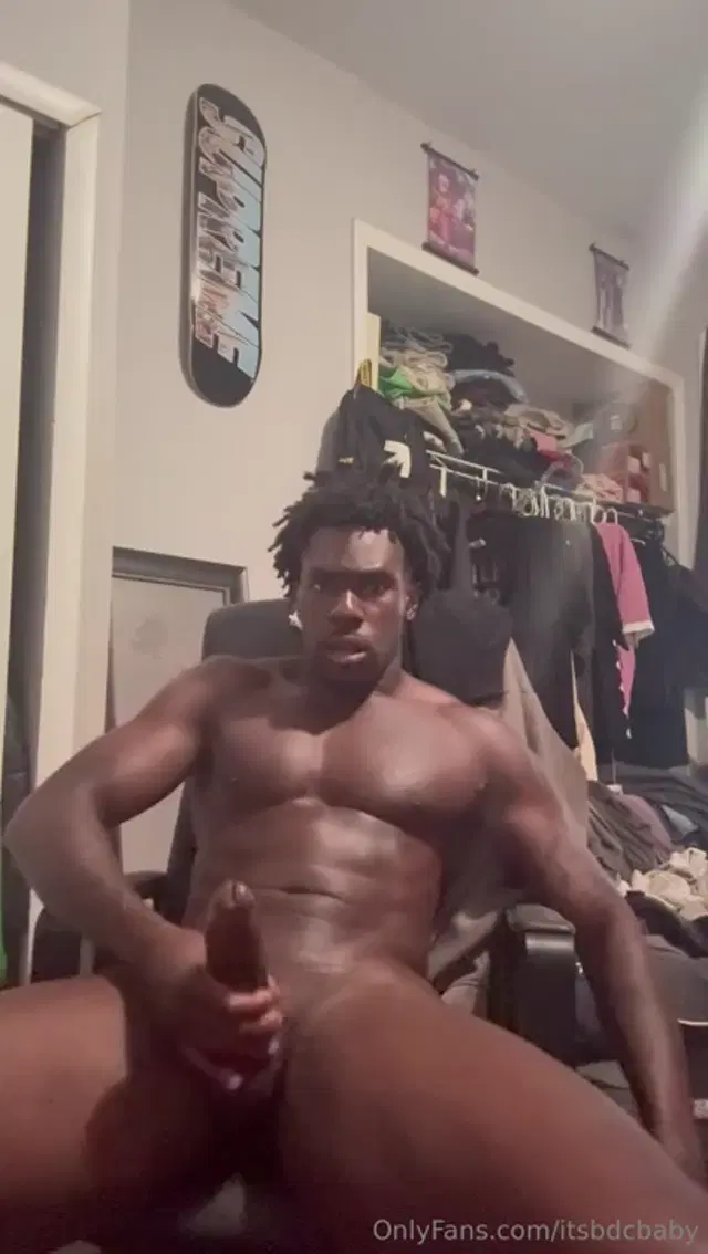 Mr. Chocolate Magic aka itsbdcbaby – 06-18-2025 OnlyFans Video – Woke up horned up!