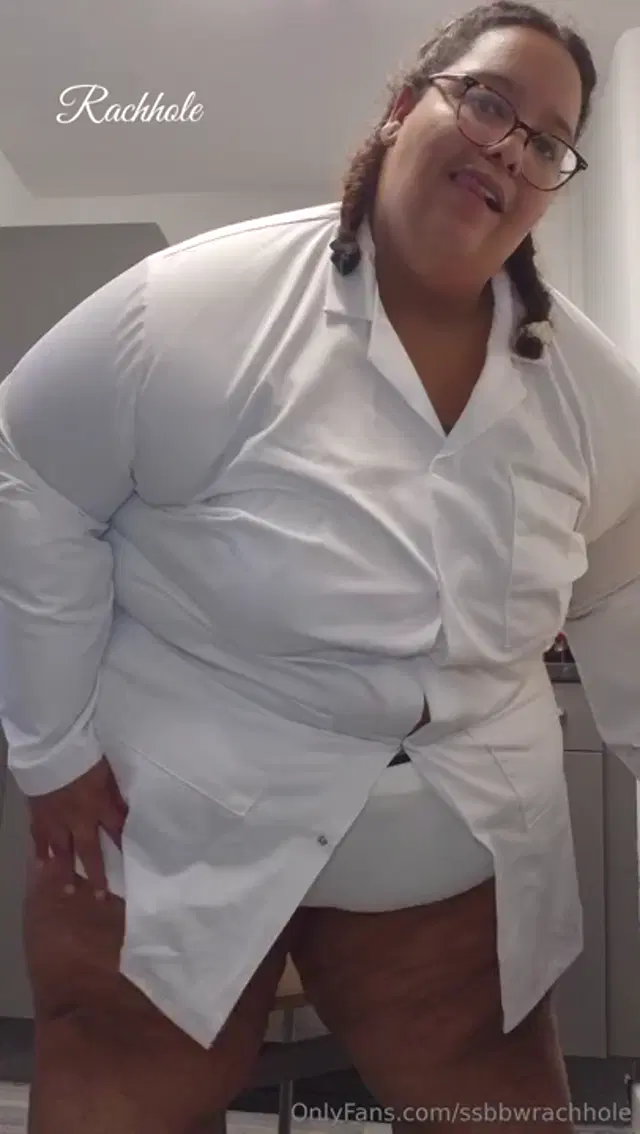Rachhole aka ssbbwrachhole – 10-17-2025 OnlyFans Video – Mad scientist fat expansion roleplay incoming tomorrow