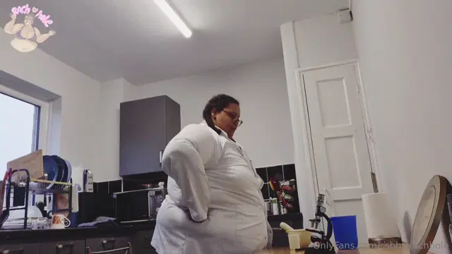 Rachhole aka ssbbwrachhole – 10-17-2025 OnlyFans Video – Outgrowing My Experiment Weight Gain FantasyDr