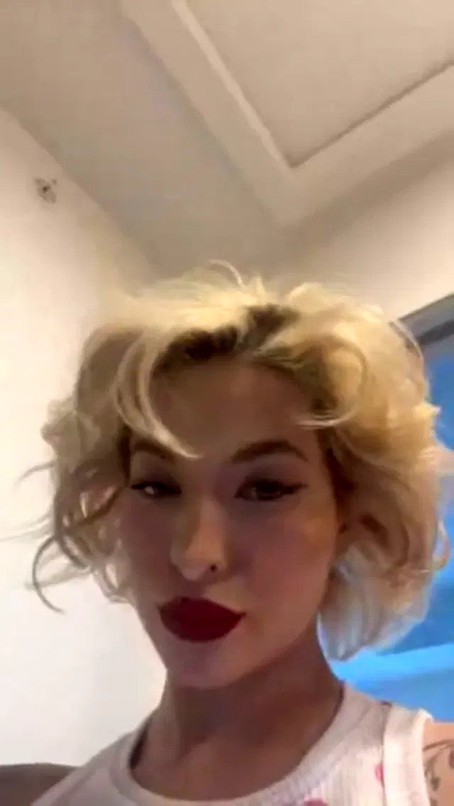 Ashley Resch aka ashleyreschvip – 04-20-2024 OnlyFans Video – Stream started at 04202024 0200 am