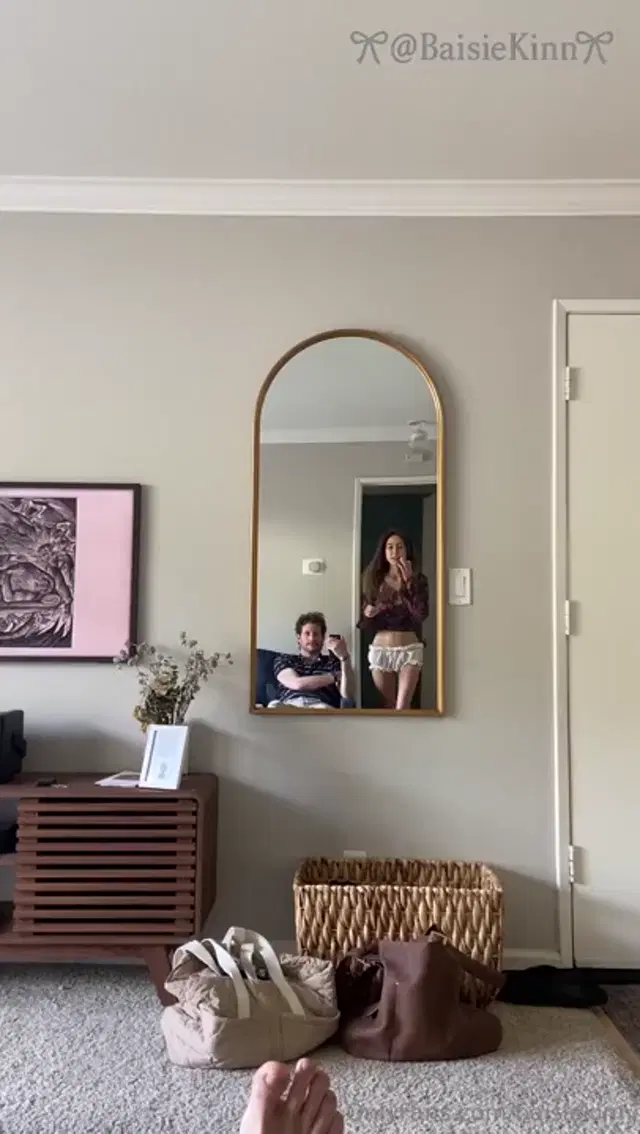 BaisieKinn aka baisiekinn – 07-10-2025 OnlyFans Video – She slipped it on just to tease,straddled him still dressed,grinding slow with loving kisses