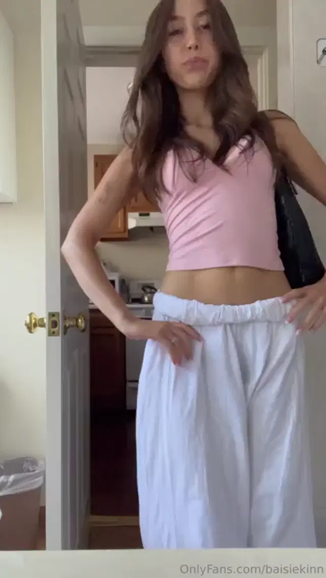 BaisieKinn aka baisiekinn – 02-15-2026 OnlyFans Video – Happy Valentines Day True love for everyone Or at least some good sex