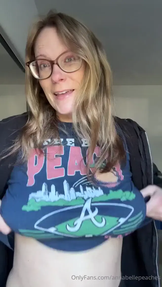 Annabelle Peaches aka annabellepeaches – 10-30-2025 OnlyFans Video – Good morning_bt6k