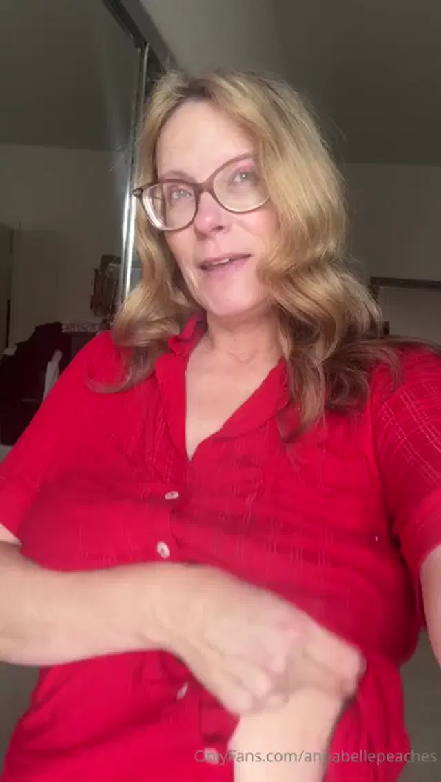 Annabelle Peaches aka annabellepeaches – 04-09-2026 OnlyFans Video – Good morning_m28v