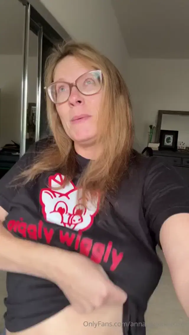 Annabelle Peaches aka annabellepeaches – 05-26-2026 OnlyFans Video – Good morning babes_lcqr
