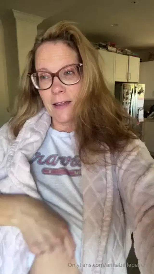 Annabelle Peaches aka annabellepeaches – 02-03-2026 OnlyFans Video – Good morning my loves_ys9i