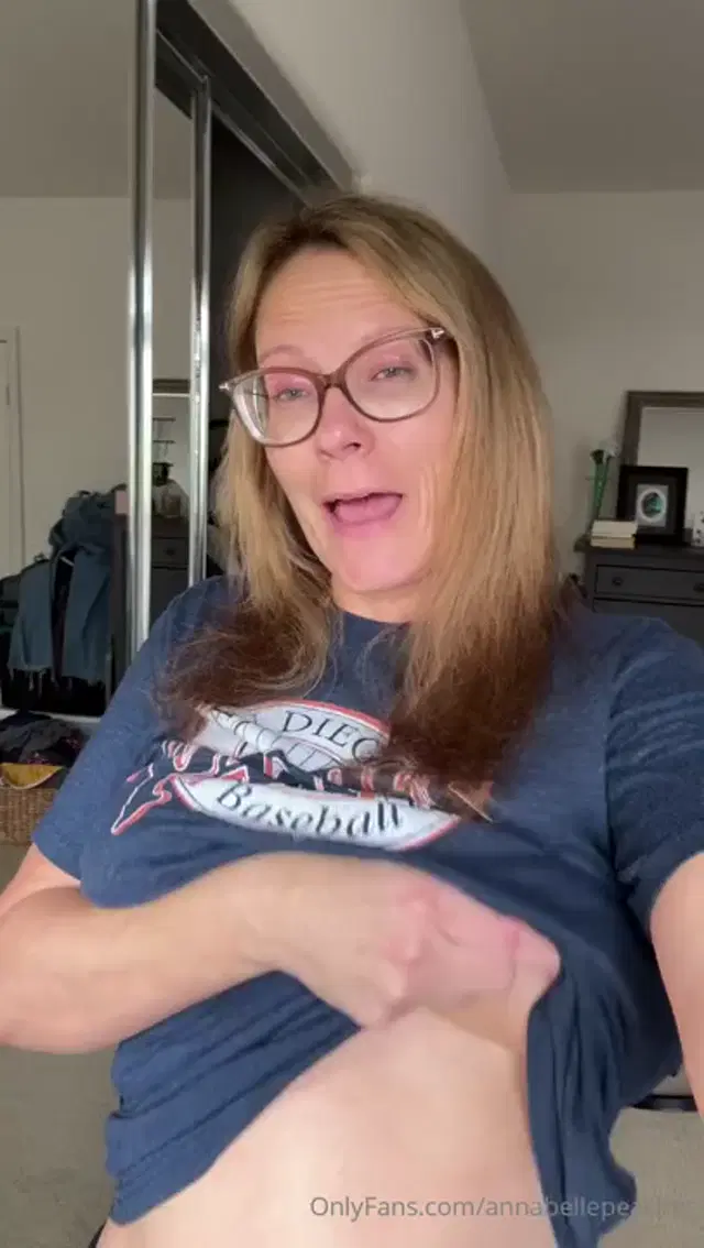 Annabelle Peaches aka annabellepeaches – 06-05-2026 OnlyFans Video – Good morning_fcg2