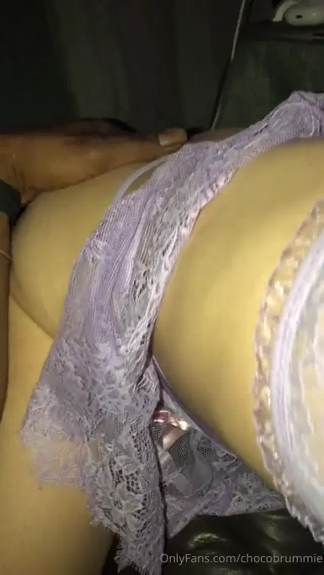 ChocolateBrummie aka chocobrummie – 11-16-2025 OnlyFans Video – Bent over on the sofa playing with your pussy while you suck me off